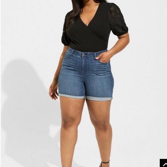 adorable top worn once - Picture 2 of 8